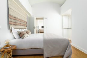 Limehome Evora Largo dos Penedos
