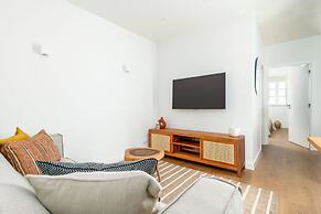 Limehome Evora Largo dos Penedos