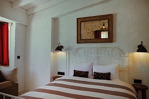 Piraye Alaçatı