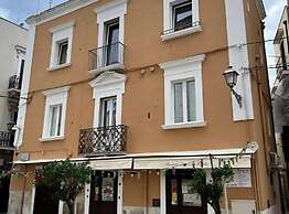 Bari LandLord 8