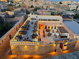 Şahmeran Otel Cafe Restoran