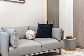 Elegant studio in Me Do Re Tower