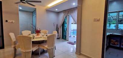 Melaka Private Pool Villa by uBook