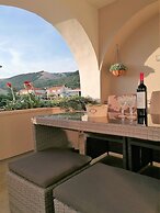 Impeccable 2-bed Apartment in Rab