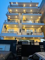 The Lodgers Studio Apartment Sector 52