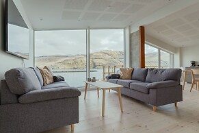 Seaside Nest | Charming Waterfront Retreat