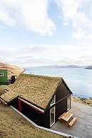 Seaside Escape - 2 Bedroom Home With Stunning Views