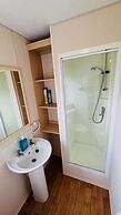 3-bed Carvan, Sleeps 6, Pets & Parking