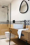 Marea Suites