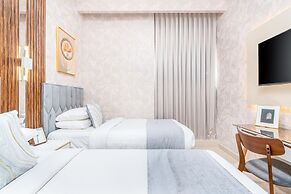 GLOBALSTAY. Creek Horizon Tower 2