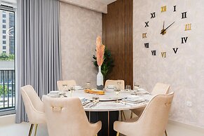 GLOBALSTAY. Creek Horizon Tower 2