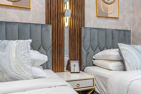 GLOBALSTAY. Creek Horizon Tower 2