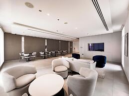 GLOBALSTAY. Creek Horizon Tower 2