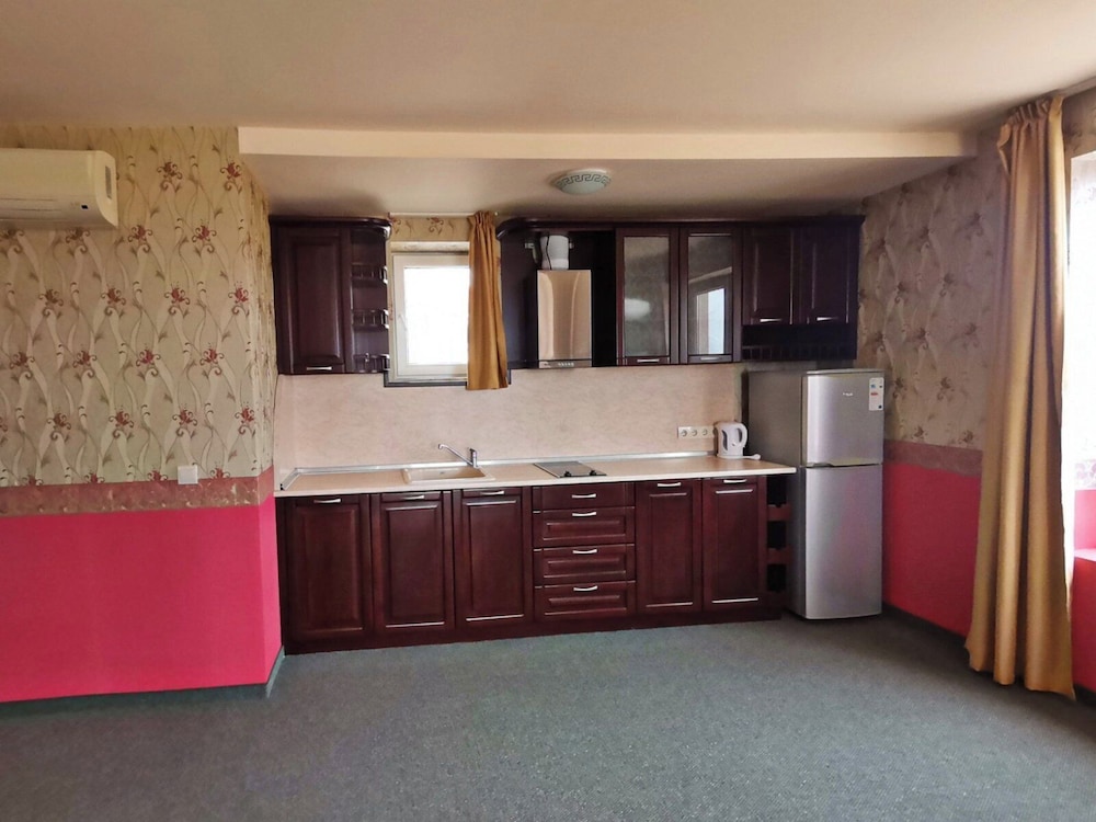 Twins Palace Apart Hotel