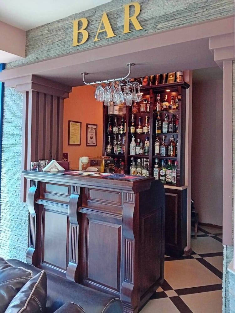 Twins Palace Apart Hotel