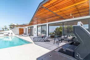 Villa Beyond the Dream