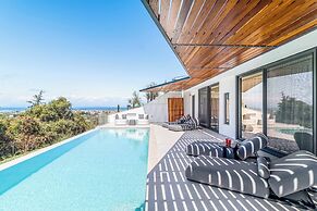 Villa Beyond the Dream