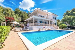 Villa Alaris