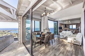 Pomos View