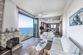 Pomos View