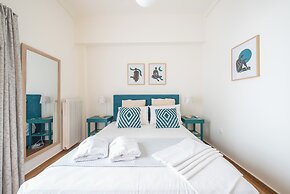 Quiet Embassy Suite by Cloudkeys