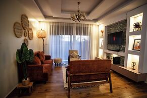Akiiro Homes