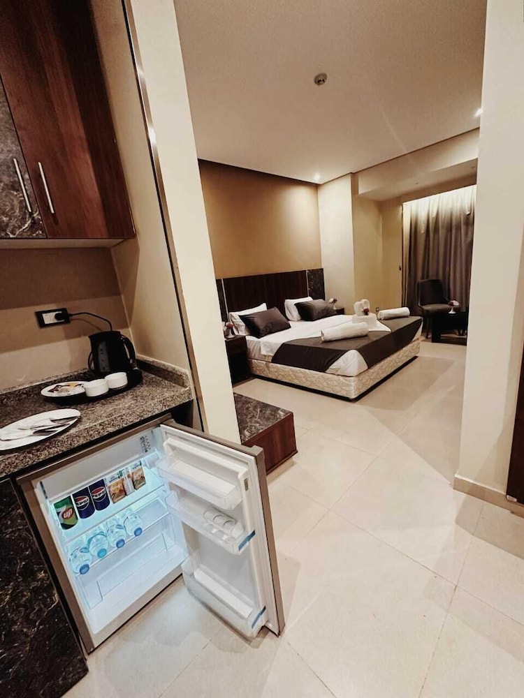 Sama hotel