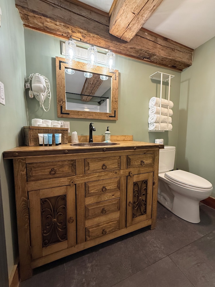 Black Walnut Inn