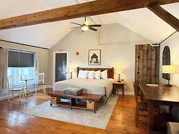 Black Walnut Inn