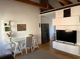 Victoria Studio