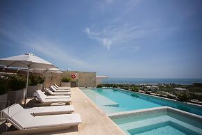 Exclusive Apartment with rooftop pool