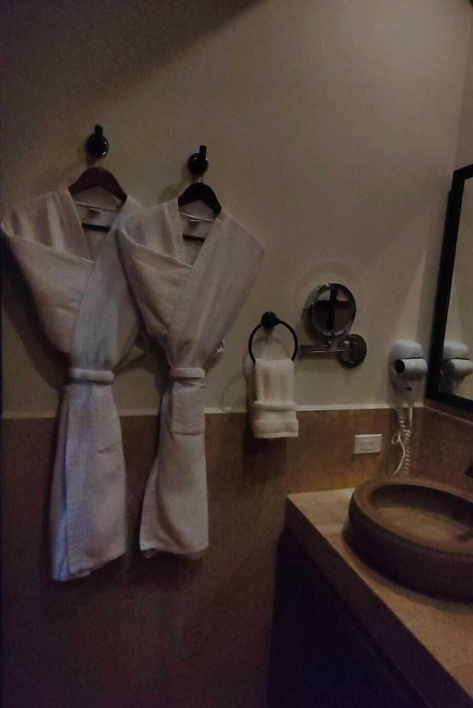 Hotel Boutique Five Queens