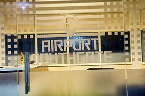 Airport Southgate