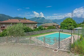 Magic Lake View in Lierna