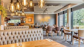 Premier Inn Bristol Parkway - M32