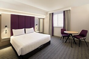 Premier Inn Bristol Parkway - M32