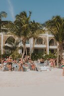 Sana Tulum Beachfront Boutique Hotel