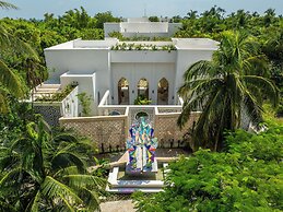 Sana Tulum Beachfront Boutique Hotel