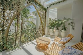 Sana Tulum Beachfront Boutique Hotel