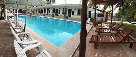 Pelican Inn at Las Dunas Chelem Hotel