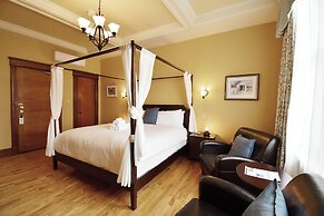 Tait House Boutique Hotel
