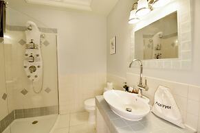 Tait House Boutique Hotel