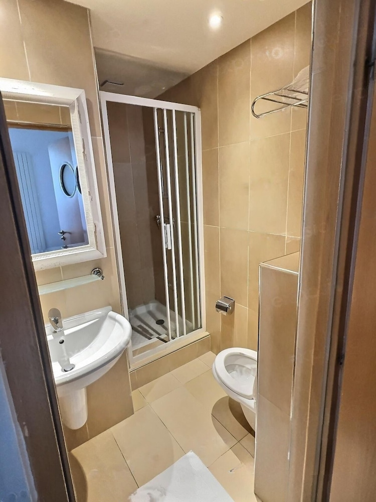 HOTEL TINGIS
