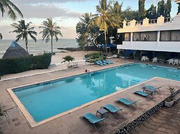 Beach comber hotel and aprtments