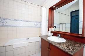 Beach comber hotel and aprtments