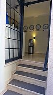 Ados Otel