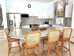 Silver Sands Beach Villa #3 - 4bd