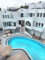 Kudos Suites Firostefani