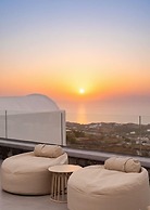 Kudos Suites Firostefani