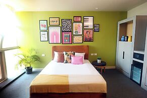 Seven Stays Maadi